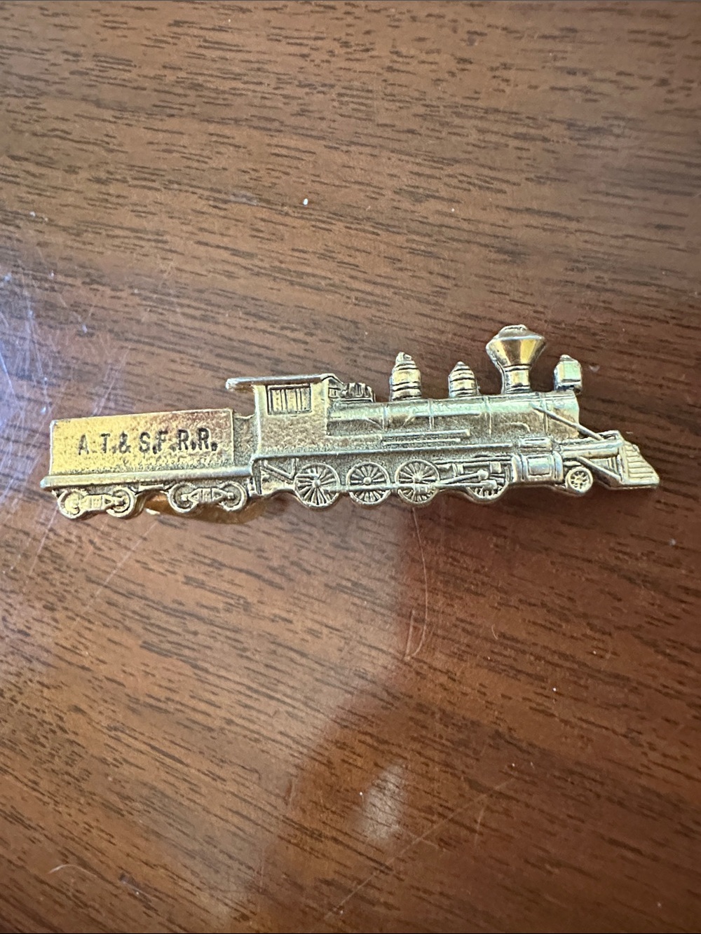 Vintage Gold Tone A.T. & S.F.R.R‎ Steam Locomotive Tie Clip